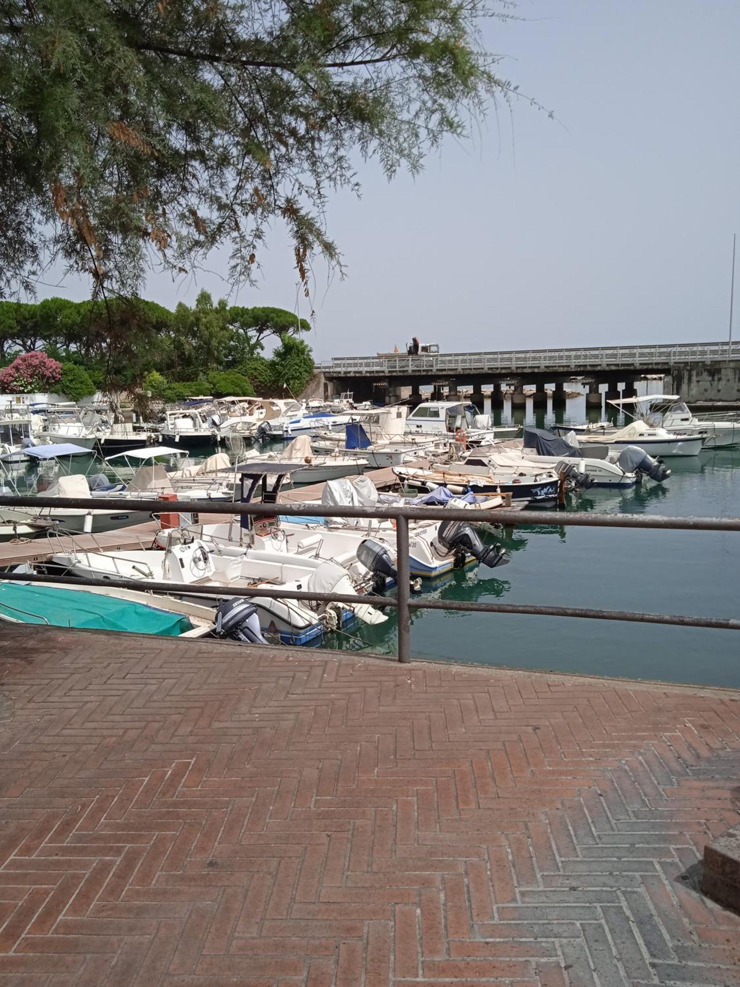 Casa Vacanze Torre Di Mola Formia Ngoại thất bức ảnh